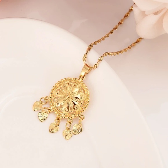 New-Gold jewelry Set, 24k Golf Plated Jewelry Set, Gold Necklace, Gold Earrings - Picture 5 of 5